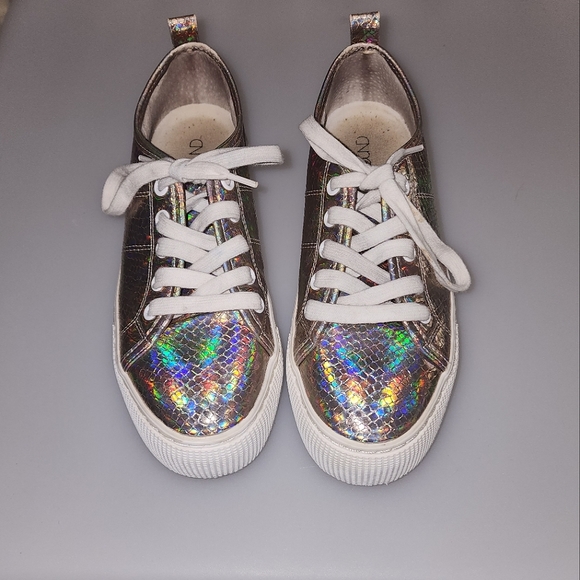 Abound 1.5" Platform Holographic Snake Skin Print Size 6.5 - Picture 1 of 7